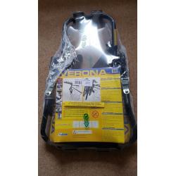 ** BRAND NEW ** - 3 Bike Car Rack Peruzzo Verona PM500