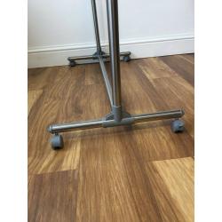 RACK WITH HANGERS