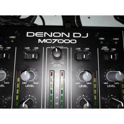 Denon MC7000 Mixer Controller