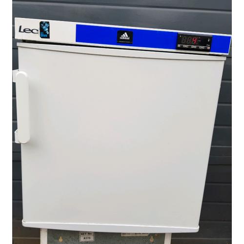 Laboratory medical freezer