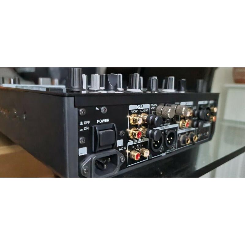 Pioneer DJM-S9 2 Channel Serato Scratch Mixer & Decksaver Cover ?1,159