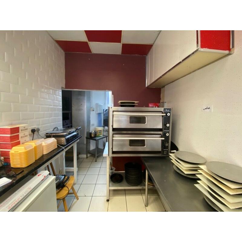 Coffee Shop/Takeaway Business For Sale - Prime Location - Near College & Businesses - Cheap Rent