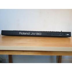 ROLAND JV-30 Part Multi Timbral Synthesizer ?370