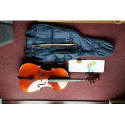 Cello 1/4 size to suit a child