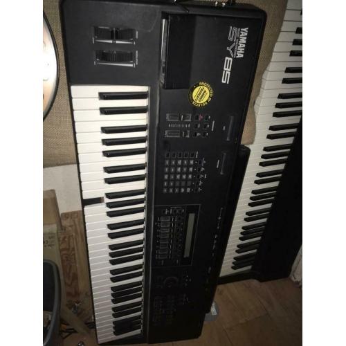 Yamaha sy85 synth keybaird