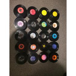 Job lot used 7" vinyl records. Approximately 600