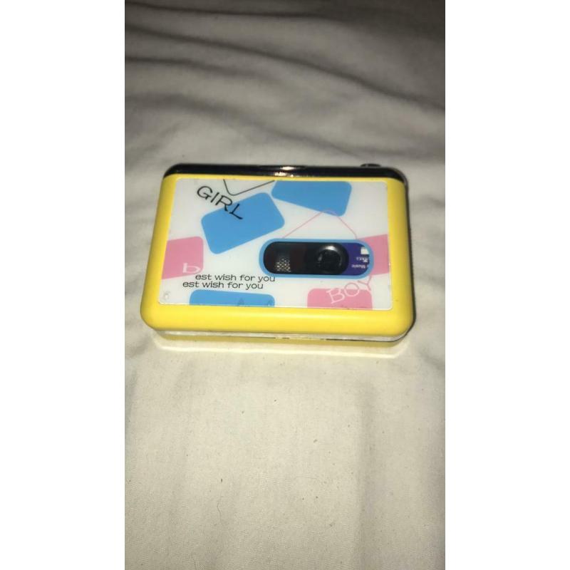 DIGITNOW Portable Cassette Player/Cassette to MP3 Converter with 90s hit tape