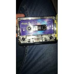DIGITNOW Portable Cassette Player/Cassette to MP3 Converter with 90s hit tape
