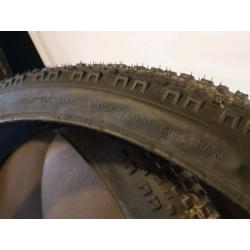 Surly Knard 29x3 120tpi folding tyres