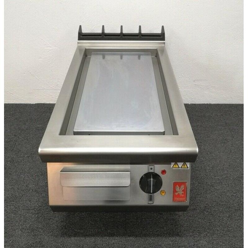 SPREAD THE COST OVER 4 MONTHS! Never-Used 400mm Falcon Mirror-top Chrome Griddle ? Electric