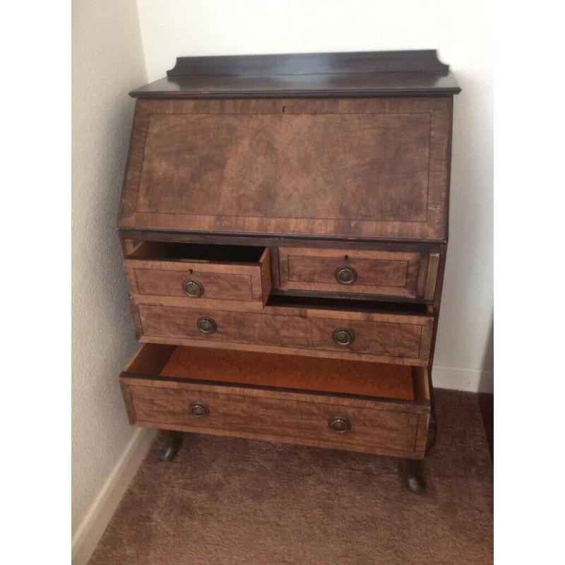 Vintage wooden writing bureau (preowned)