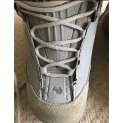 Northwave Snowboarding Boots Size 7