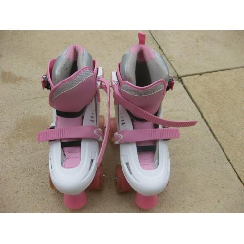 SFR Storm Light Up Adjustable Quad Roller Skates - White/Pink