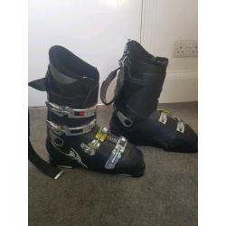 Salomon ski boots, size 10