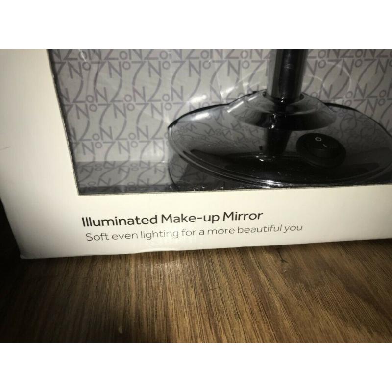 No7 Silver Illuminated Makeup Mirror