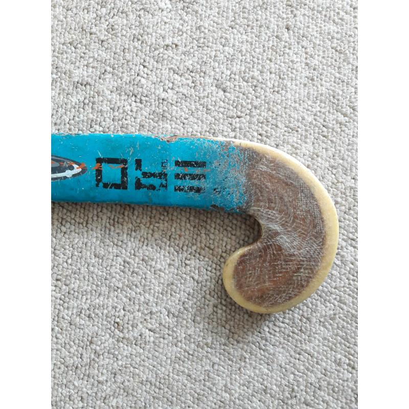 TK 36" Hockey stick with case. Mid size.