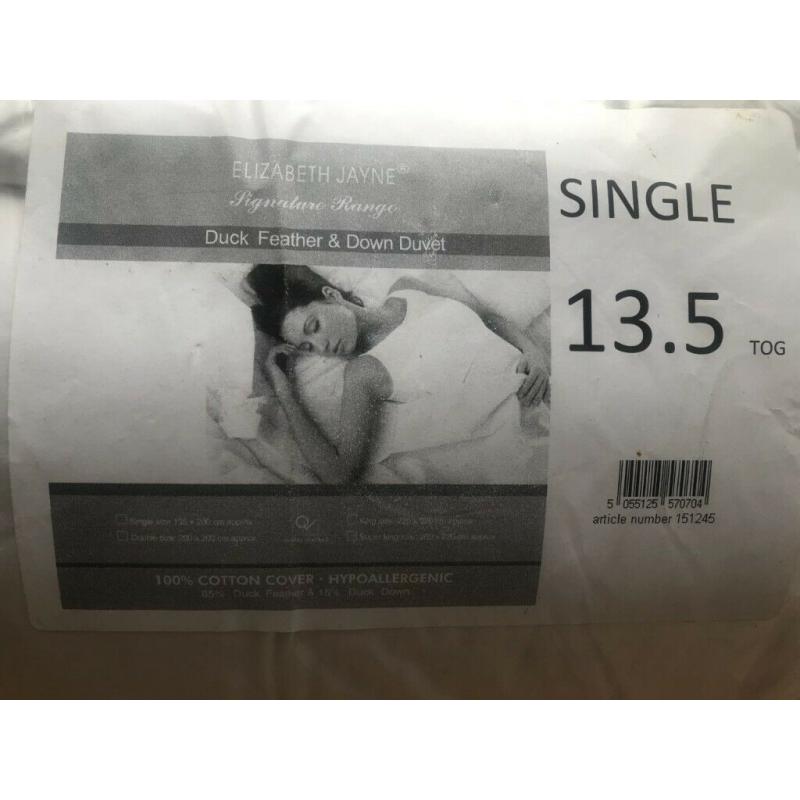 SINGLE DUCK FEATHER AND DOWN DUVET ? 13.5 Tog by Elizabeth Jayne