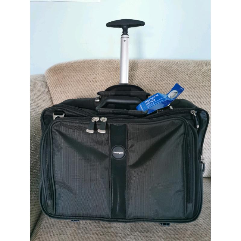 Rolling briefcase/laptop bag