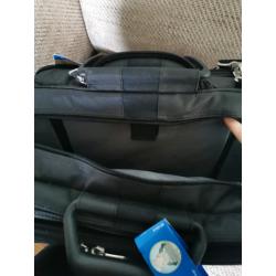 Rolling briefcase/laptop bag