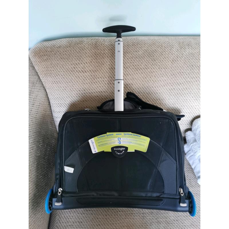 Rolling briefcase/laptop bag