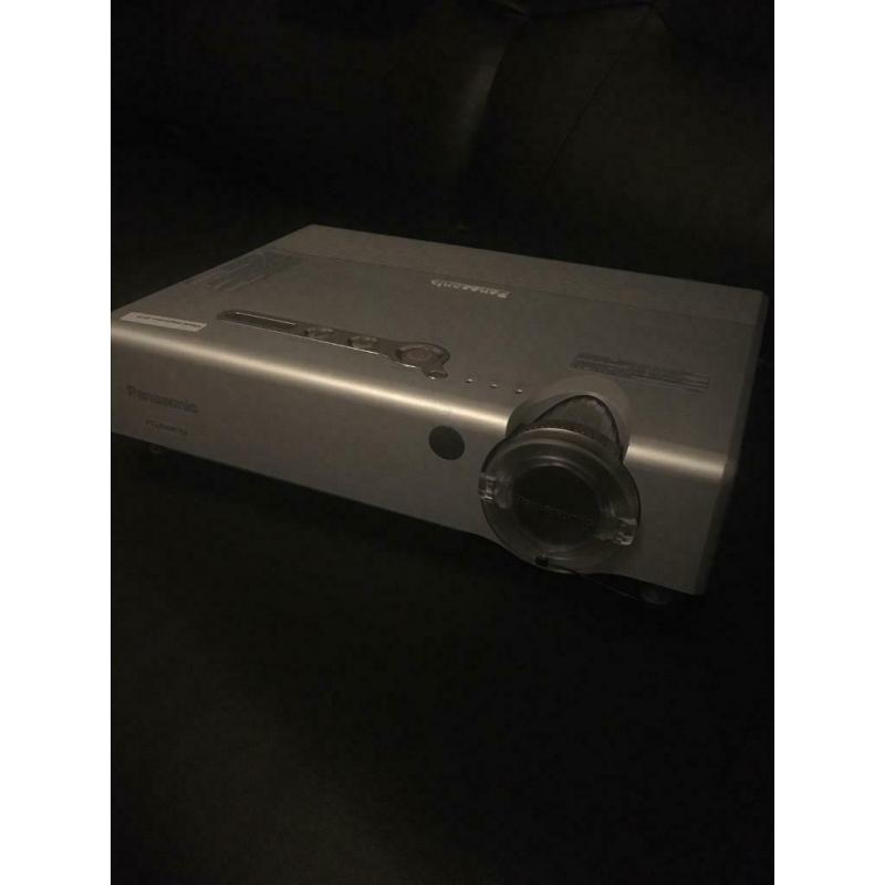 Panasonic hdmi projector lt-lb30ntea