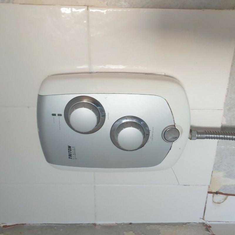 Triton trance electric shower