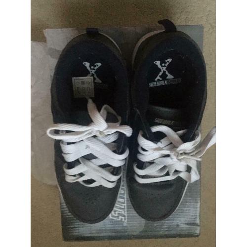 Heelys size 3