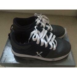 Heelys size 3