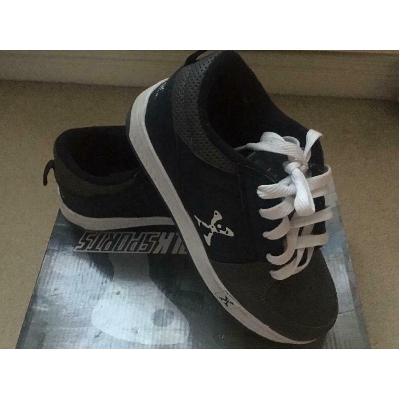 Heelys size 3