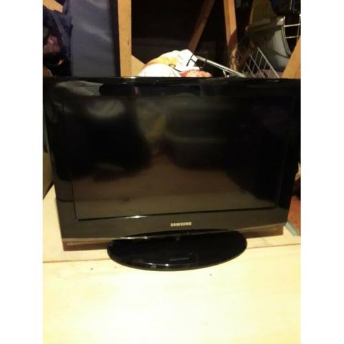TV Samsung 26"