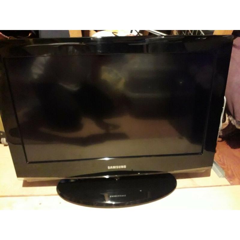 TV Samsung 26"