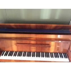 Zender Piano upright