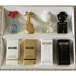 Moschino Christmas 2020 This collection contains 5ml miniatures of four Moschino fragrances,