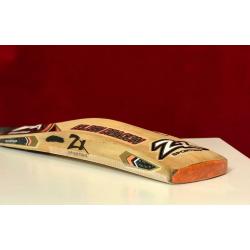 Bargain at ?79 . ZX Sporting Golden Dragon Cricket Bat.Adult .SH.2lb 9oz