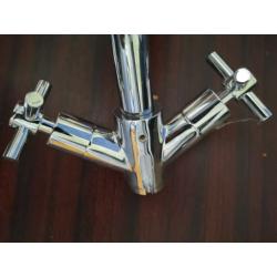 Brand New Beautiful Solid Metal Hot and Cold Mixer tap
