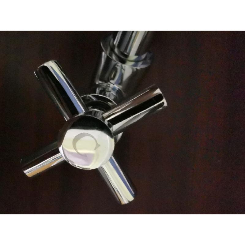 Brand New Beautiful Solid Metal Hot and Cold Mixer tap