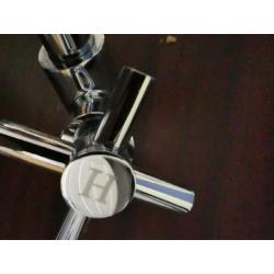 Brand New Beautiful Solid Metal Hot and Cold Mixer tap