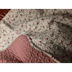BEDCOVER