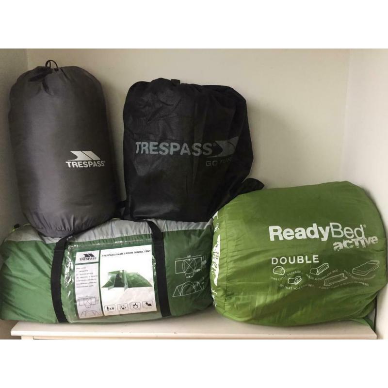 TRESPASS 8 MAN 2 ROOM TUNNEL TENT WITH BEDDING