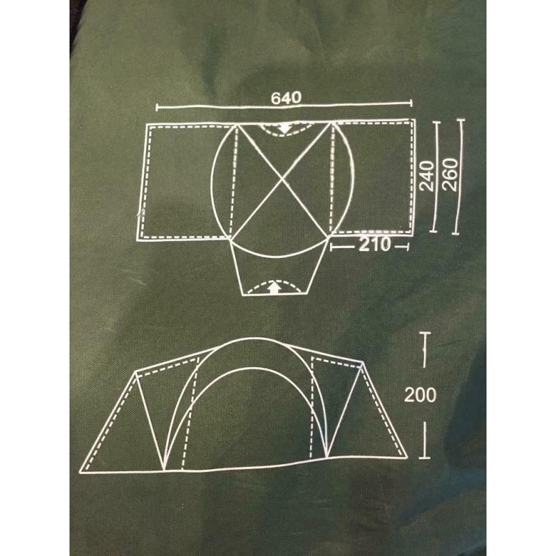 TRESPASS 8 MAN 2 ROOM TUNNEL TENT WITH BEDDING