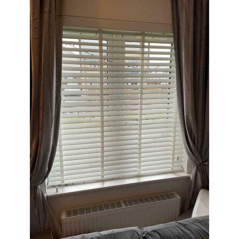 Blinds2go wood blind
