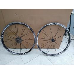 Pro Lite Garda DS 2.0 700c Wheelset (with cassette)