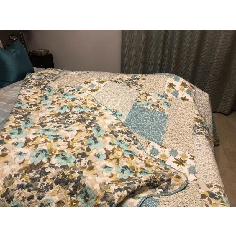 R?versible bed quilt