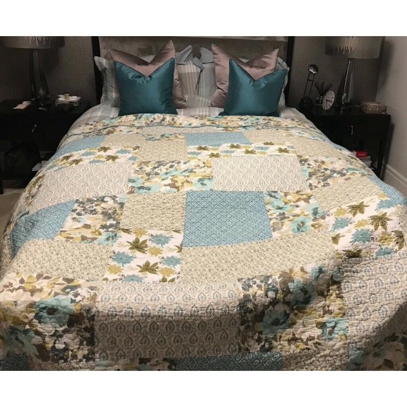 R?versible bed quilt