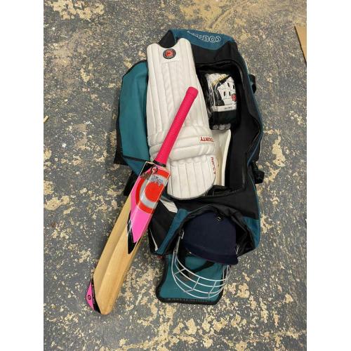 Hunts County Bat Cricket Equipment