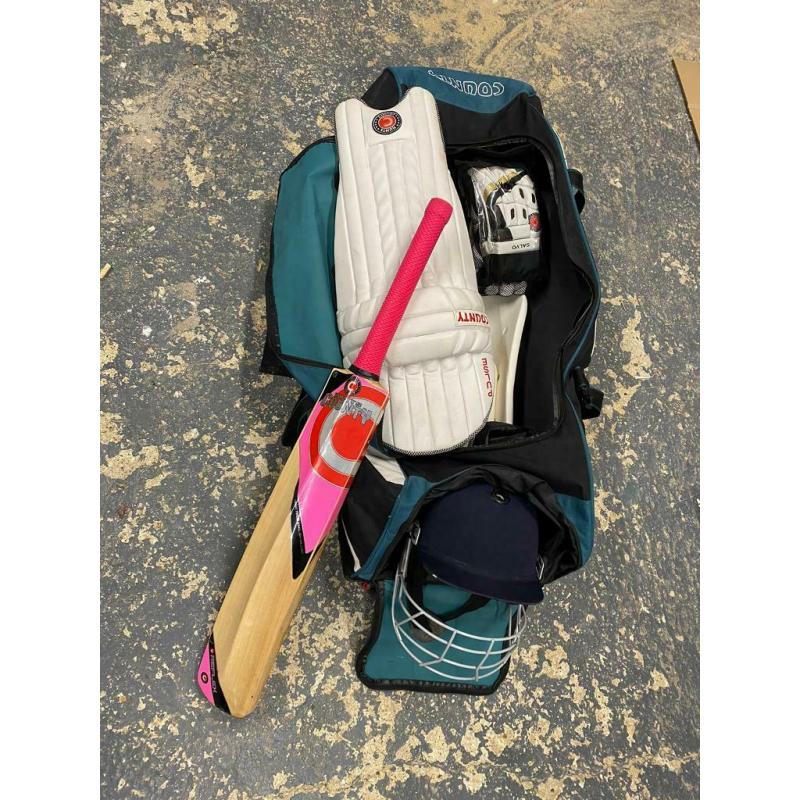 Hunts County Bat Cricket Equipment
