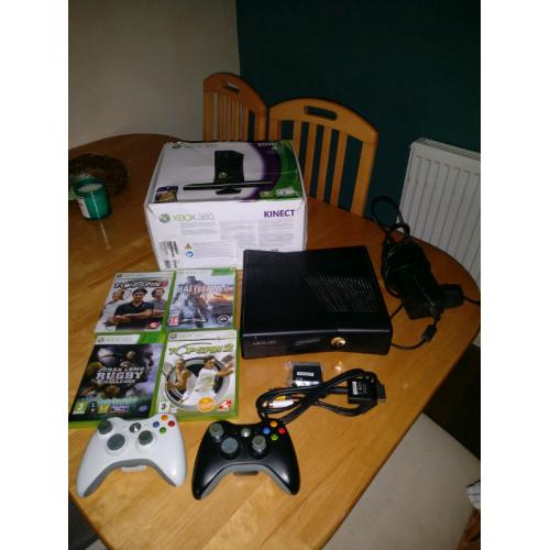 Xbox 360 7 games and 2 controller's