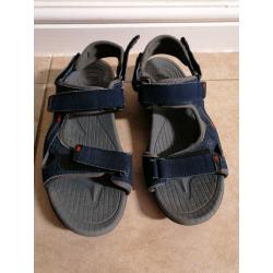 Karrimor leather upper walking sandals.