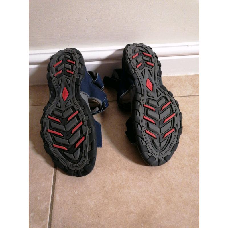 Karrimor leather upper walking sandals.