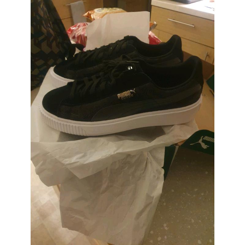 Puma pumps size 8